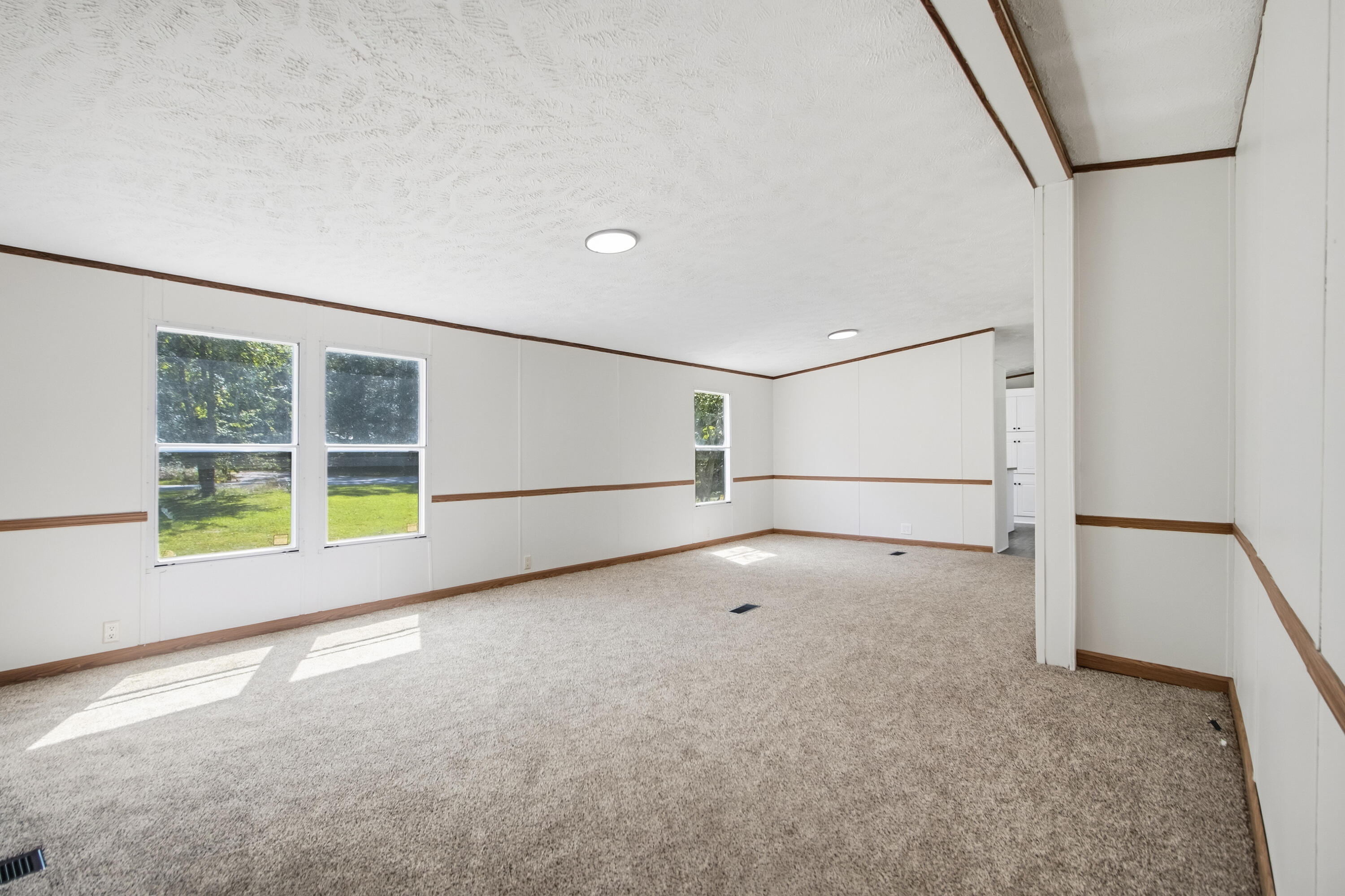 6230 Hyde Park Road Ravenel, SC 29470 - Photo 22 of 59 Living Room