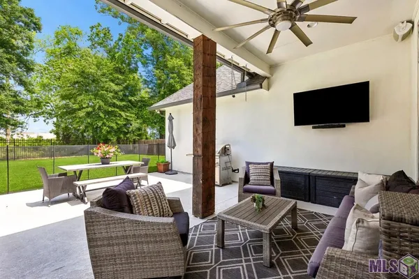 $745,000 | 13508 Landmark Drive, Baton Rouge, LA 70810