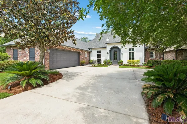 $745,000 | 13508 Landmark Drive, Baton Rouge, LA 70810
