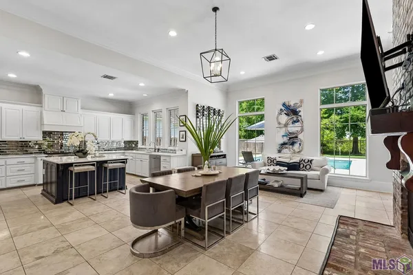 $745,000 | 13508 Landmark Drive, Baton Rouge, LA 70810