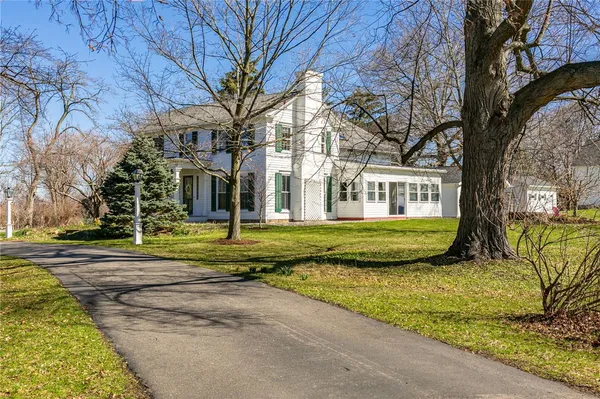 $1,850,000 | 648 Mendon Road, Pittsford, NY 14534