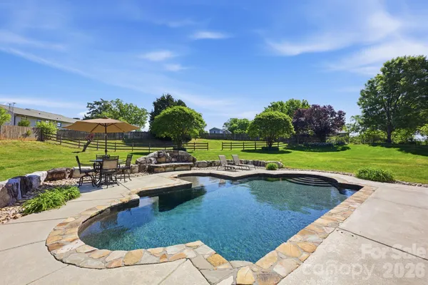 $625,000 | 145 Blue Grass Circle, Mooresville, NC 28117