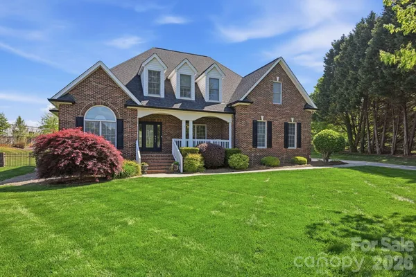 $625,000 | 145 Blue Grass Circle, Mooresville, NC 28117