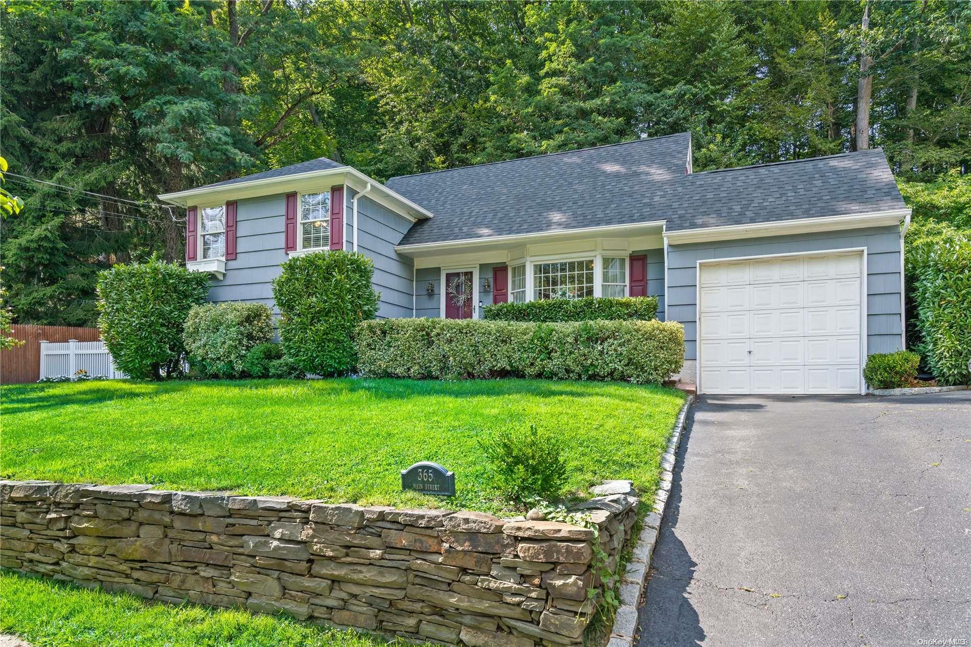 365 Main Street Cold Spring Harbor, NY 11724 - Photo 1 of 1 Diamond Home