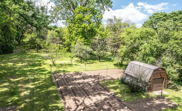 $2,975,000 | 750 Mohican Lane, Mendota Heights, MN 55120