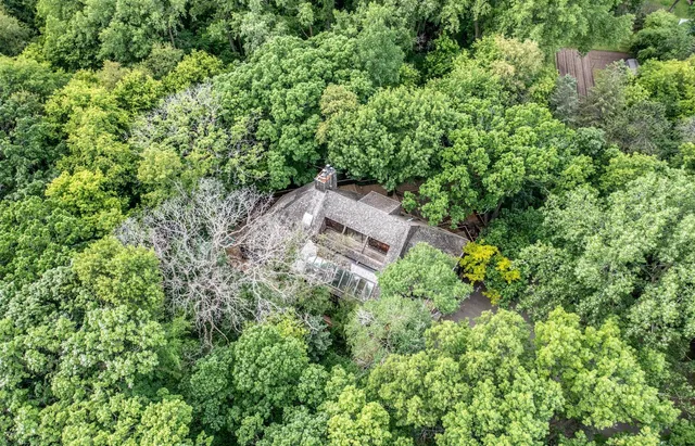 $2,975,000 | 750 Mohican Lane, Mendota Heights, MN 55120