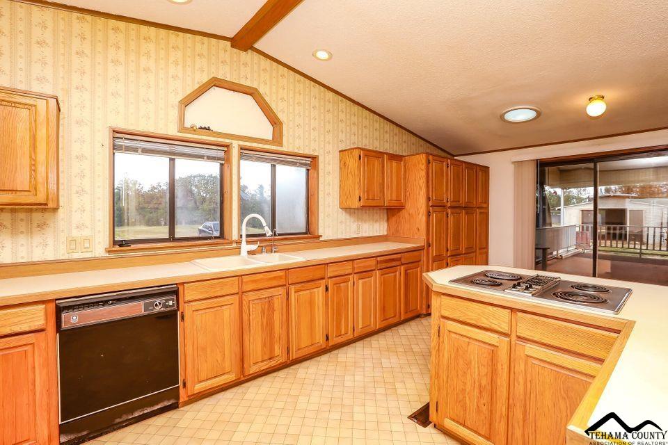 4933 Pinehurst Road Anderson, CA 96007 - Photo 27 of 45