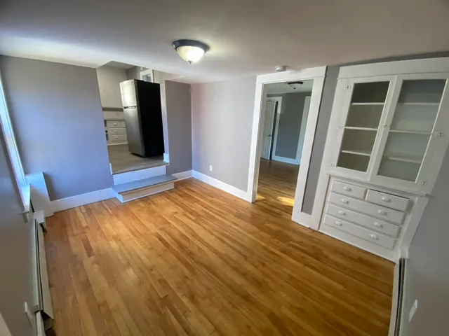 $1,650 | 158 Broad Street, Unit 5, Claremont, NH 03743