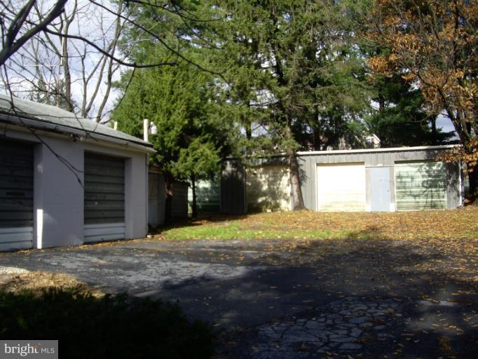 13840 Penn Shop Road Mount Airy, MD 21771 - Photo 27 of 29 a view of a house with a yard