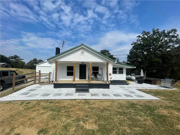 $450,000 | 433 Spring Place Resaca Road, Chatsworth, GA 30705