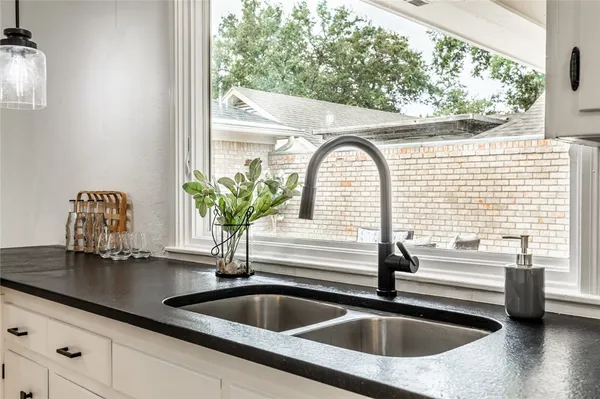 $399,000 | 4145 Westchester Drive, Waco, TX 76710