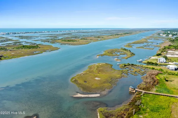 $575,000 | 10 Solstice Way, Hampstead, NC 28443