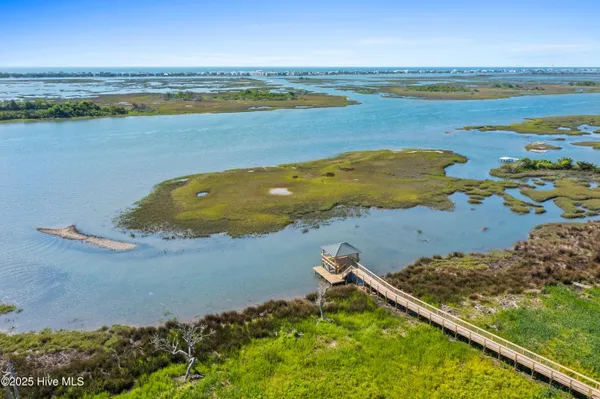 $575,000 | 10 Solstice Way, Hampstead, NC 28443