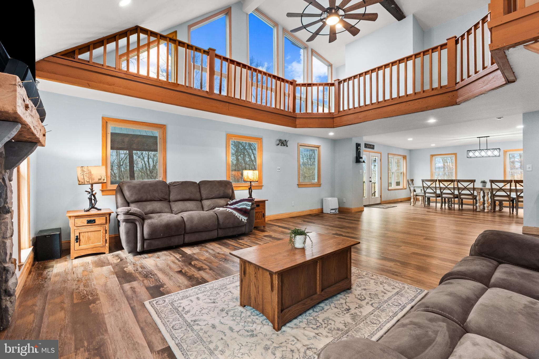 51 Hausman Road Lenhartsville, PA 19534 - Photo 3 of 64 a living room with furniture