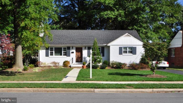 5913 Grayson Street Springfield, VA 22150 - Photo 1 of 23 Exterior (Main)