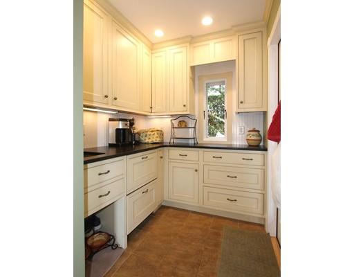 22 Mohave Road Worcester, MA 01606 - Photo 12 of 37