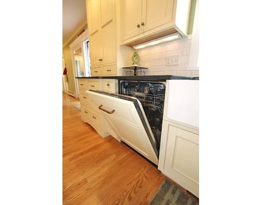 22 Mohave Road Worcester, MA 01606 - Photo 8 of 37