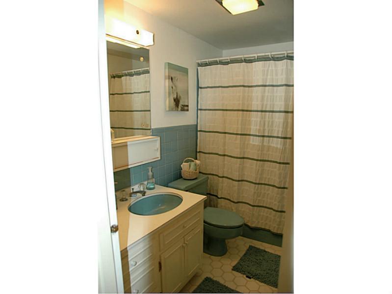 113 Kingsdale Road Churchill, PA 15221 - Photo 13 of 22 Full Bath.