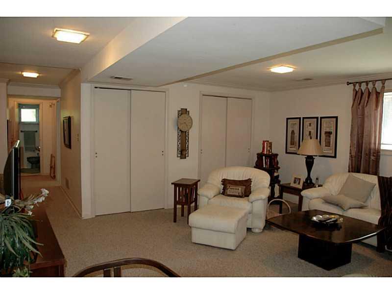 113 Kingsdale Road Churchill, PA 15221 - Photo 15 of 22 Family Room. Lots of closets