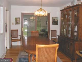3188 Oak Road Huntingdon Valley, PA 19006 - Photo 3 of 6 Gallery Image 3