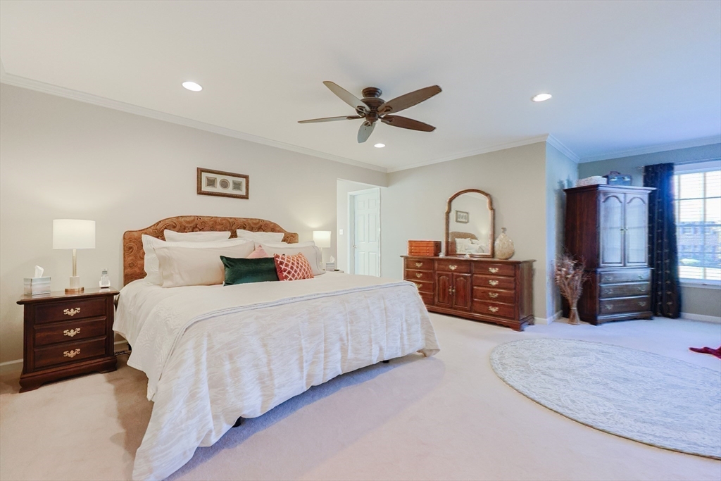 256 Robert Road Marlborough, MA 01752 - Photo 16 of 42 Gallery Image 16