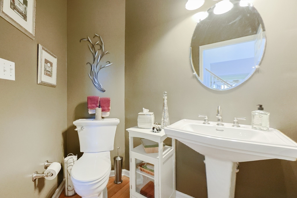 256 Robert Road Marlborough, MA 01752 - Photo 27 of 42 Gallery Image 27