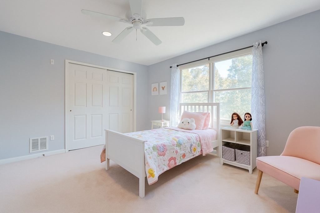 256 Robert Road Marlborough, MA 01752 - Photo 34 of 42 Gallery Image 34