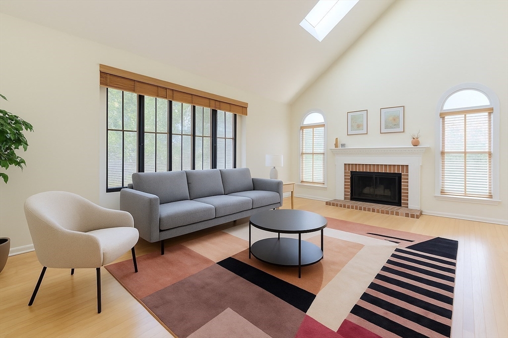 256 Robert Road Marlborough, MA 01752 - Photo 7 of 42 Gallery Image 7