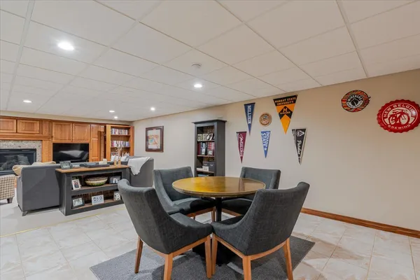 $530,000 | 3275 Tohill Lane, Decatur, IL 62521