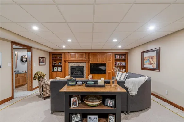 $530,000 | 3275 Tohill Lane, Decatur, IL 62521