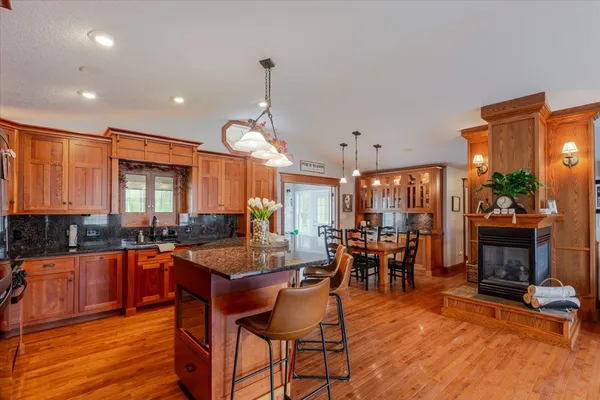 $530,000 | 3275 Tohill Lane, Decatur, IL 62521