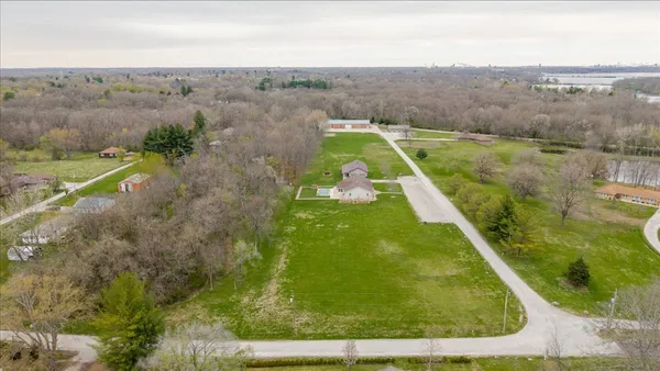 $530,000 | 3275 Tohill Lane, Decatur, IL 62521