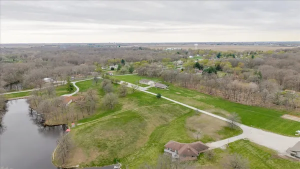 $530,000 | 3275 Tohill Lane, Decatur, IL 62521