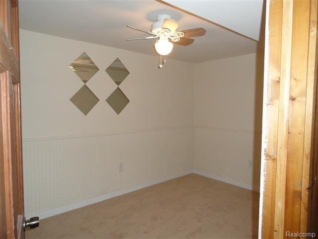 508 White Road Columbiaville, MI 48421 - Photo 17 of 25 room 2.JPG