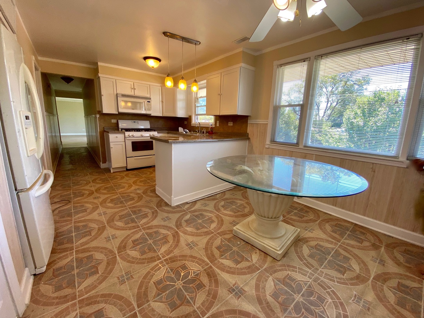 8814 West 76th Place, Unit 2 Justice, IL 60458 - Photo 5 of 23