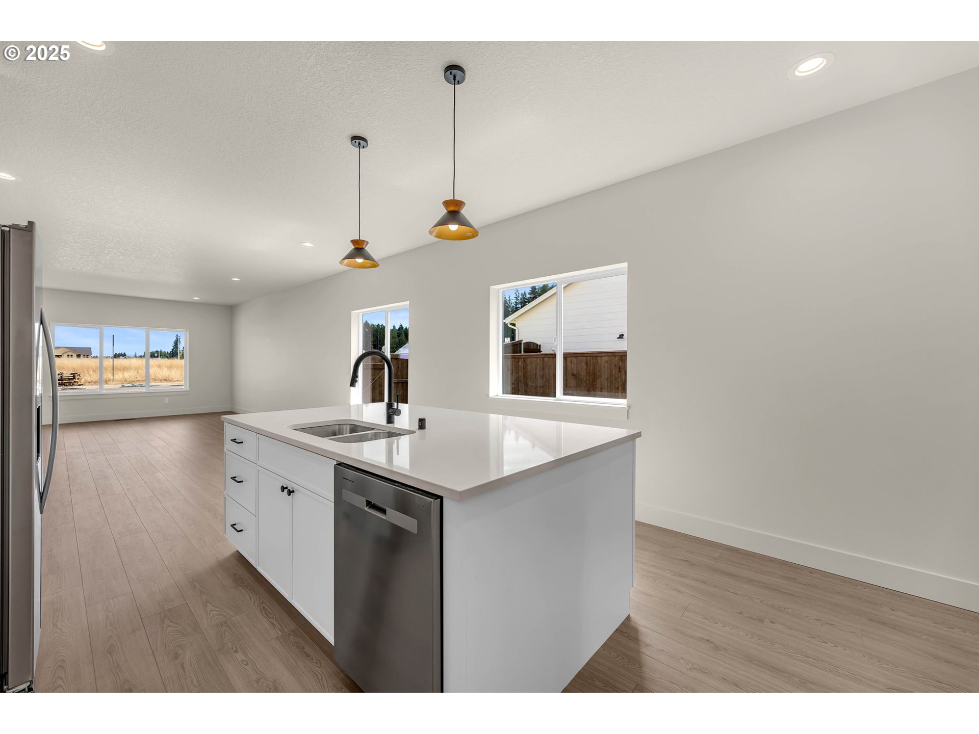 313 Cap Avenue Winlock, WA 98596 - Photo 11 of 44