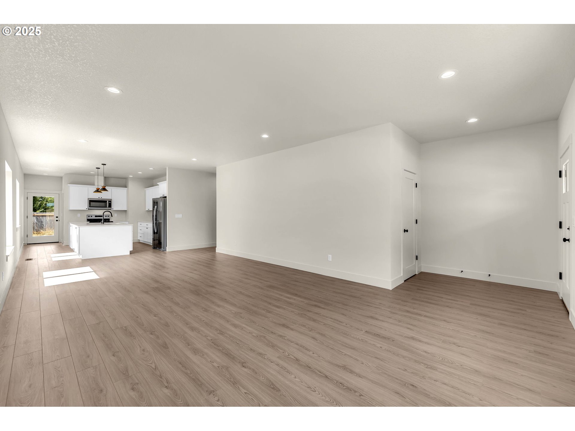 313 Cap Avenue Winlock, WA 98596 - Photo 15 of 44