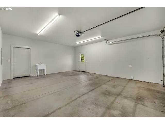 $435,000 | 313 Cap Avenue, Winlock, WA 98596