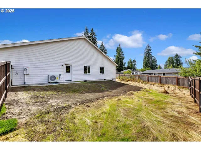 $435,000 | 313 Cap Avenue, Winlock, WA 98596