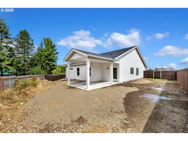 $435,000 | 313 Cap Avenue, Winlock, WA 98596