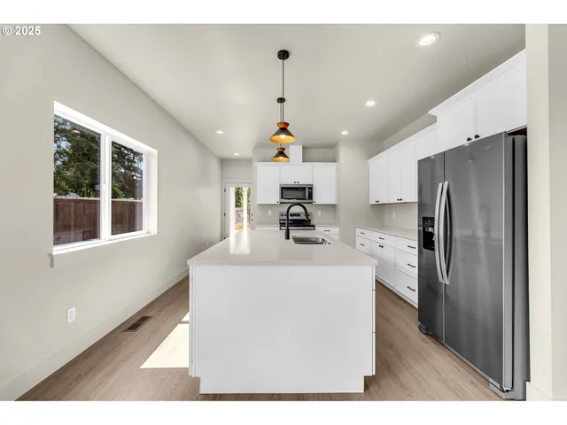 $435,000 | 313 Cap Avenue, Winlock, WA 98596