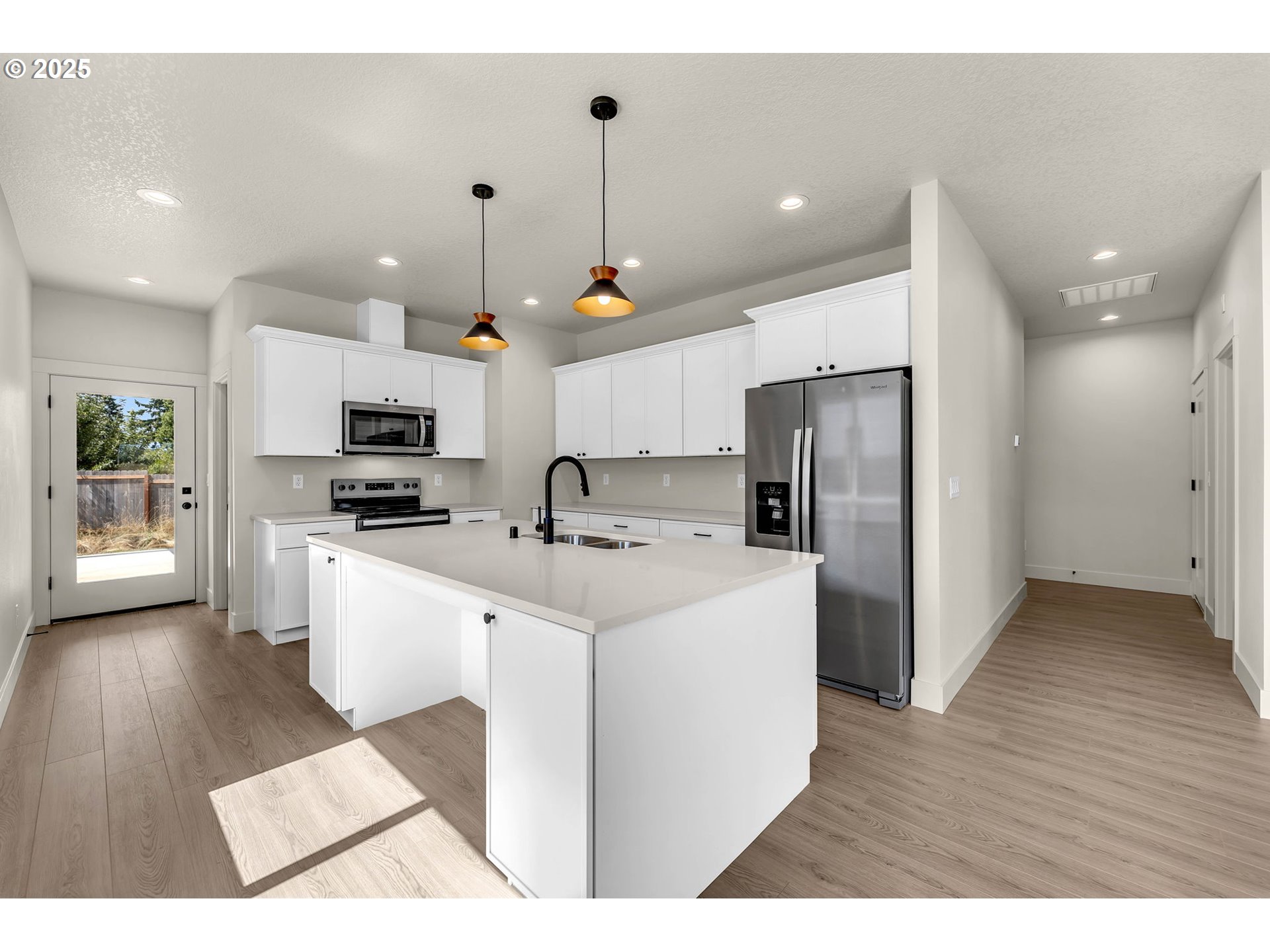 313 Cap Avenue Winlock, WA 98596 - Photo 6 of 44