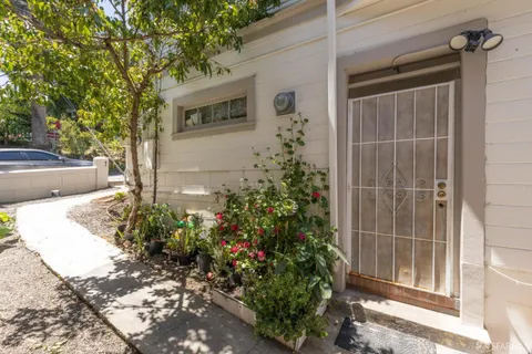 $1,250,000 | 1762-1764 Quesada Avenue, San Francisco, CA 94124