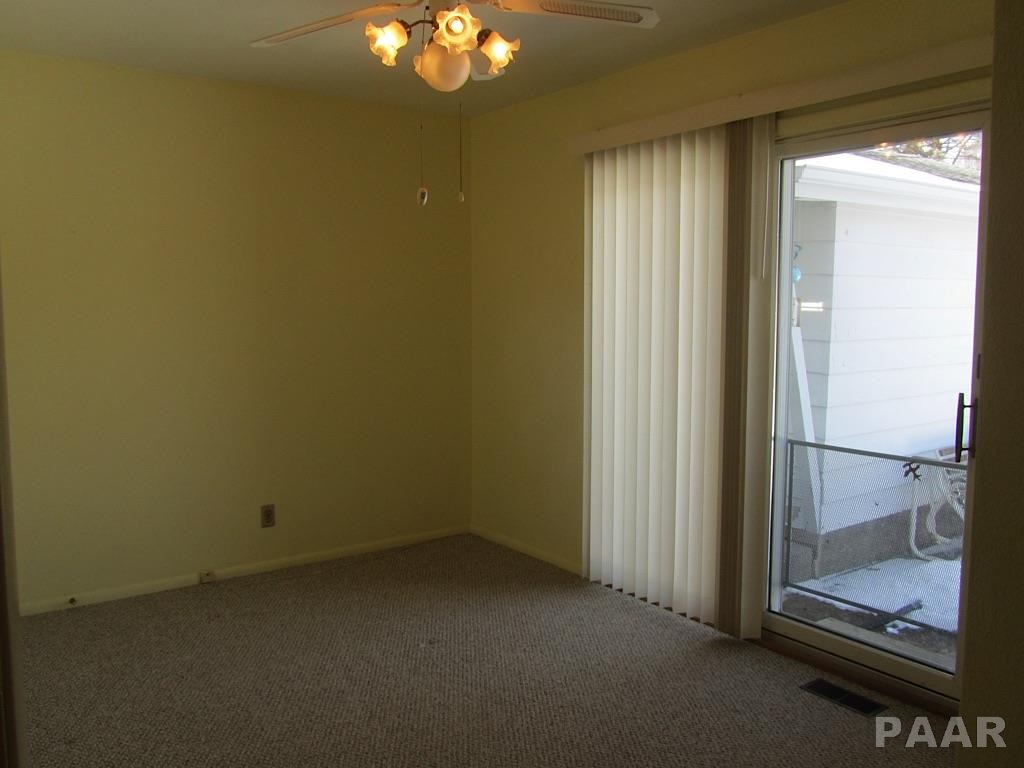 131 Pontiac Road Marquette Heights, IL 61554 - Photo 5 of 15 Gallery Image 5