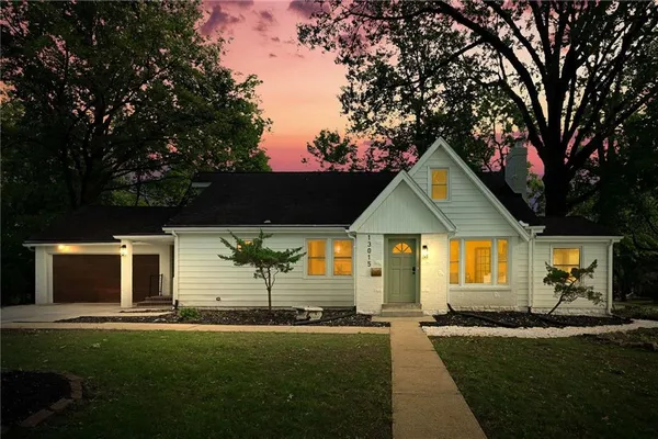 $365,000 | 13015 13th Street, Grandview, MO 64030