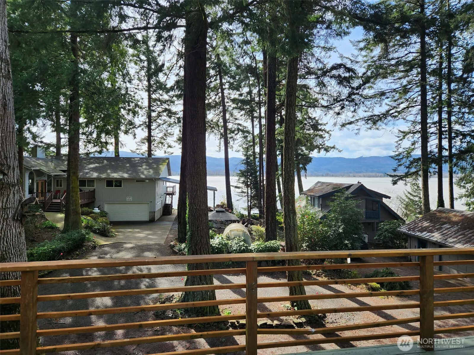 5 West Cape Horn Road Cathlamet, WA 98612 - Photo 32 of 39