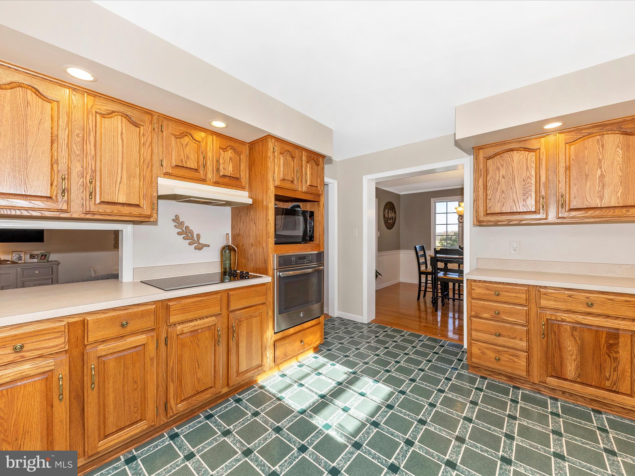 12074 Kemps Mill Road Williamsport, MD 21795 - Photo 7 of 76 Kitchen