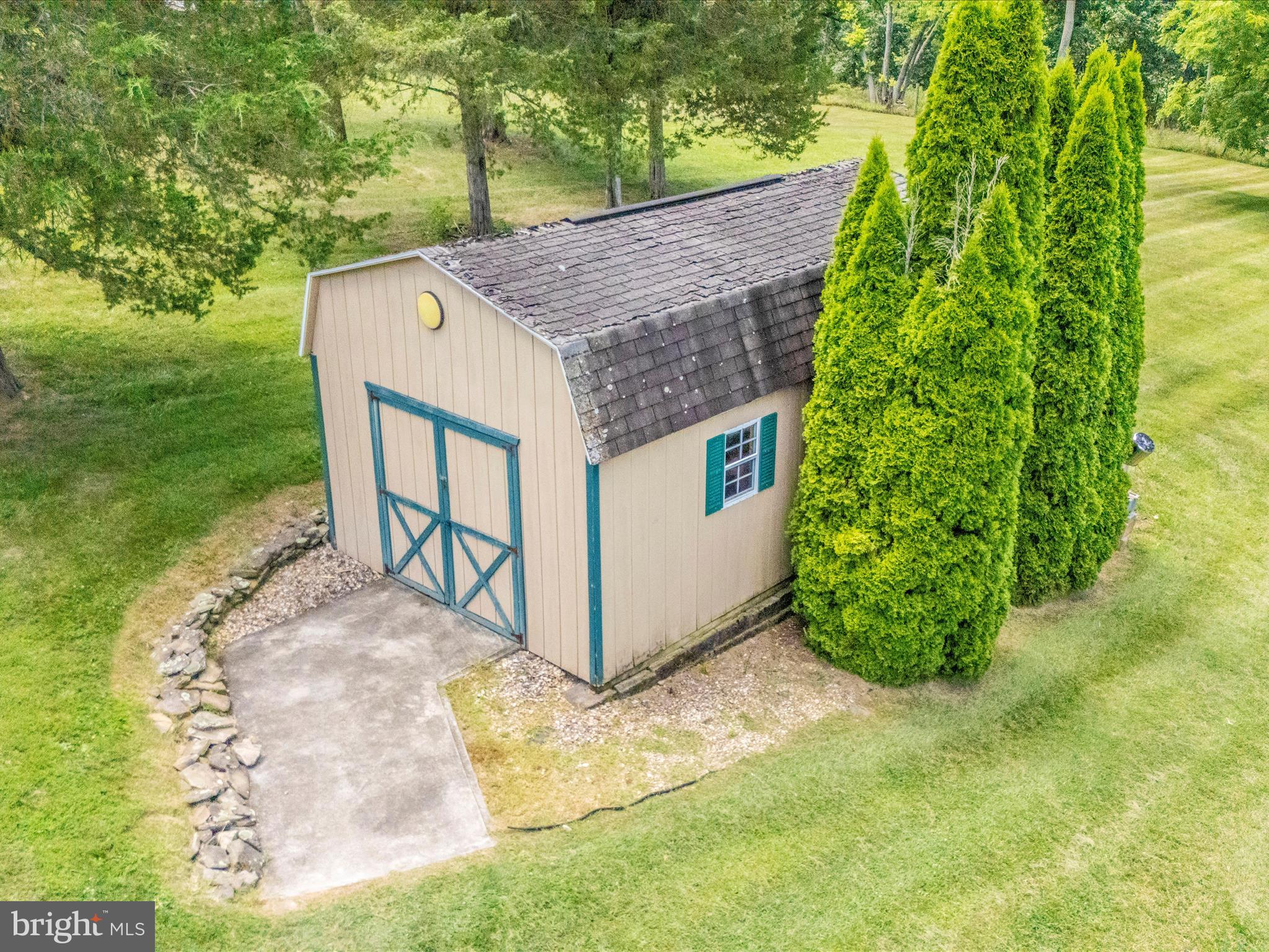 12074 Kemps Mill Road Williamsport, MD 21795 - Photo 73 of 76 Aerial Shed