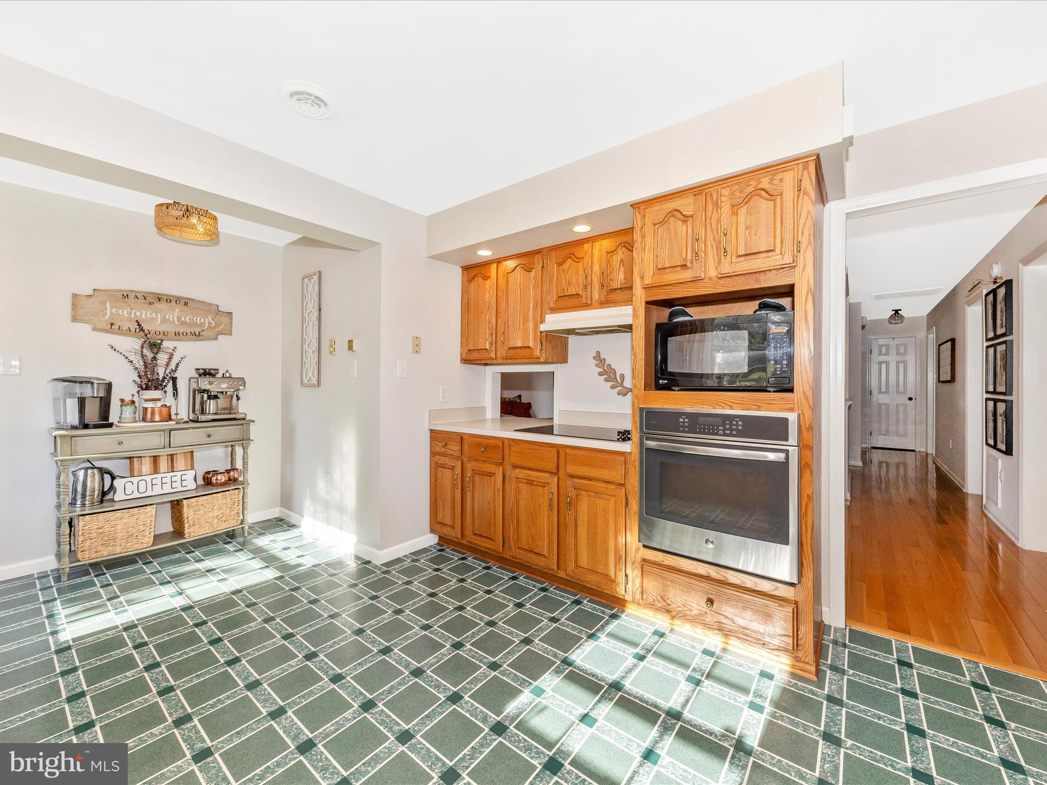 12074 Kemps Mill Road Williamsport, MD 21795 - Photo 8 of 76 Kitchen