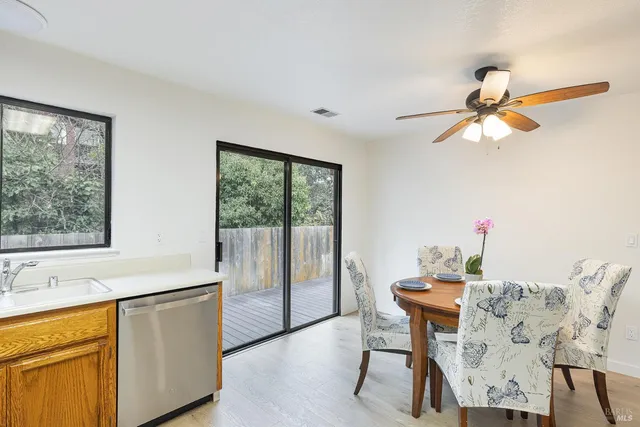 $665,000 | 843 Falcon Way, Healdsburg, CA 95448